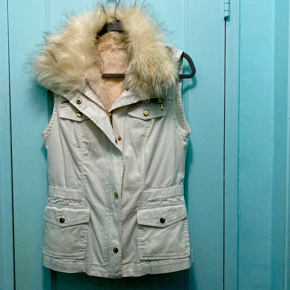 INC 2 in 1 faux fur vest - denim safari style  X-Small - Picture 2 of 16